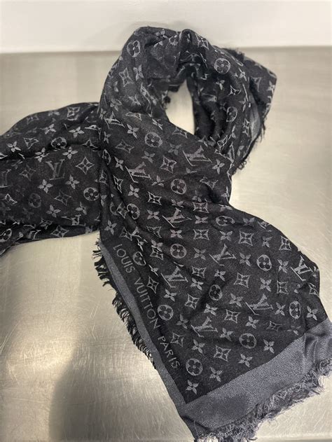 lv monogram shine scarf shawl